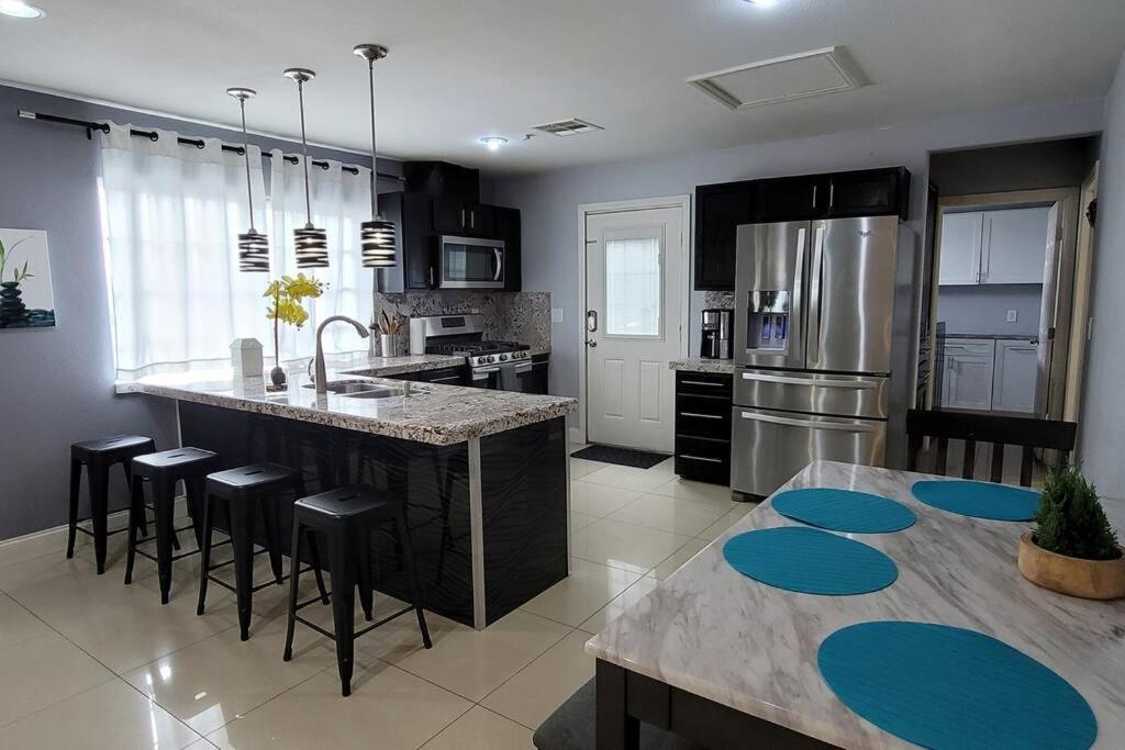K - Fully Remodeled And Professionally Decorated Las Vegas Exterior photo